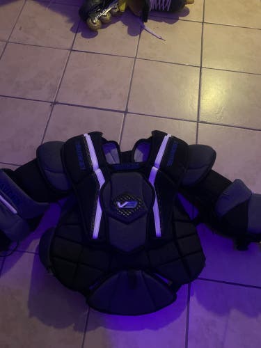Used Large Vaughn  Velocity V9 Goalie Chest Protector