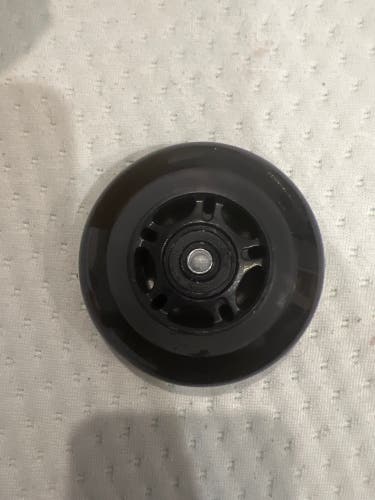 BRAND NEW Inline Outdoor Wheels 72 WITH BEARINGS