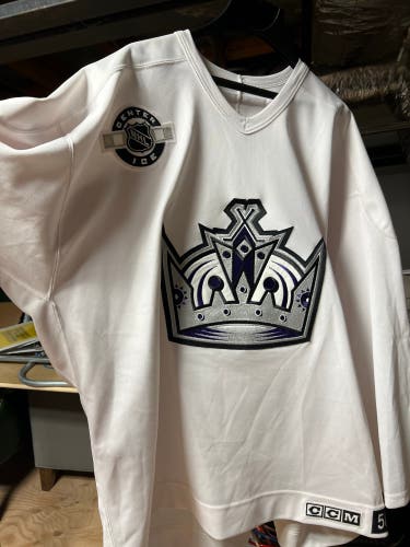 Los Angeles Kings white Used Size 58 CCM Jersey
