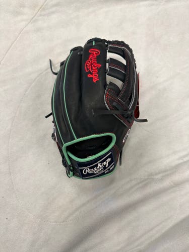 New Right Hand Throw 12" Heart of the Hide Baseball Glove