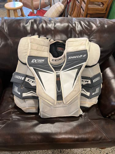 Used Large CCM  Extreme Flex Shield II Goalie Chest Protector