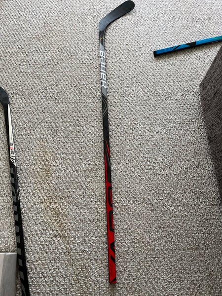 Senior Right Handed P92 Vapor FlyLite Hockey Stick