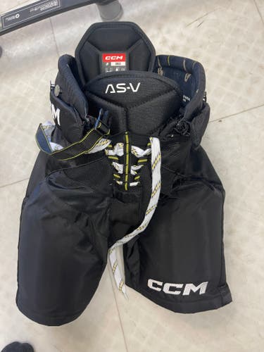Junior New Small CCM Tacks AS-V Hockey Pants