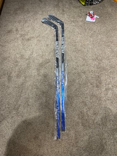 Senior Left Hand P92 Vapor Hyperlite Hockey Stick