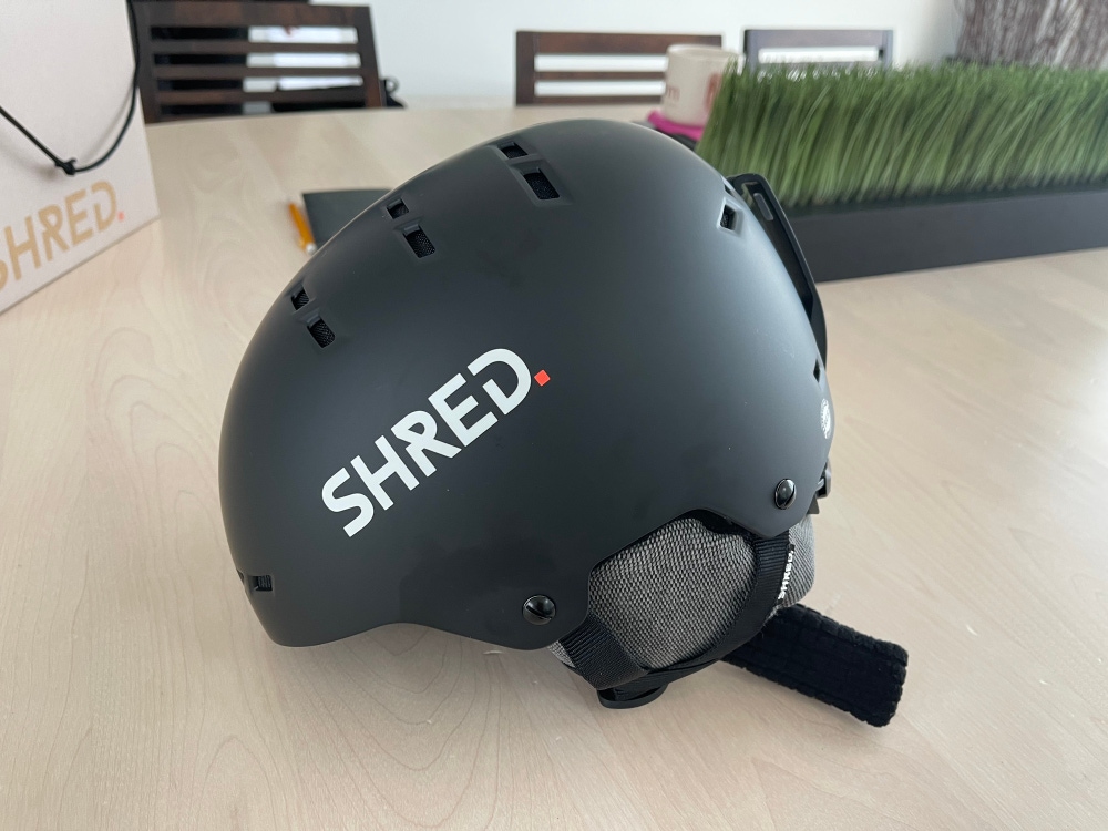 New Small Shred SL Helmet - Black
