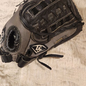 Louisville Slugger Right Hand Throw Genesis 1884 Baseball/Softball Glove 13.5" Black/Gray