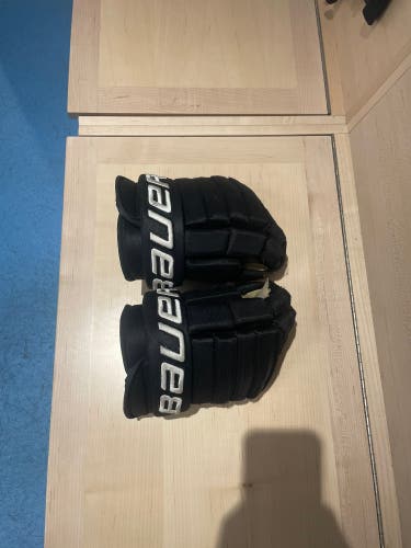Bauer 13"  Nexus 2N Gloves