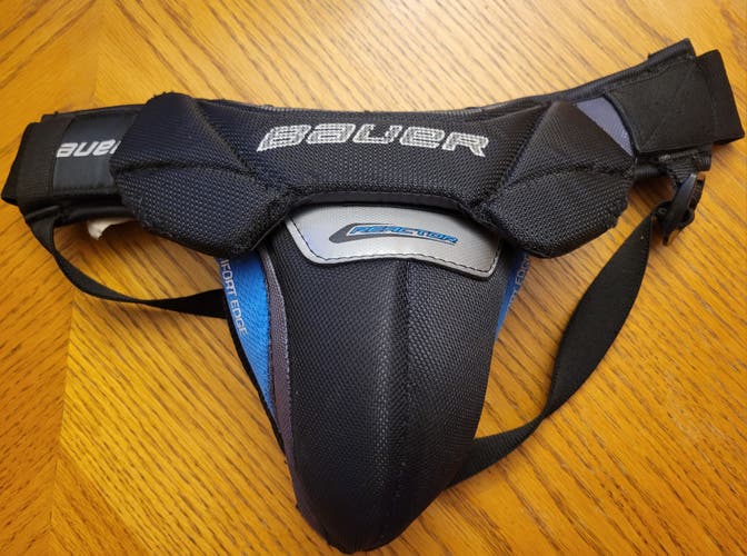 USED BAUER REACTOR GOALIE JOCK - JUNIOR