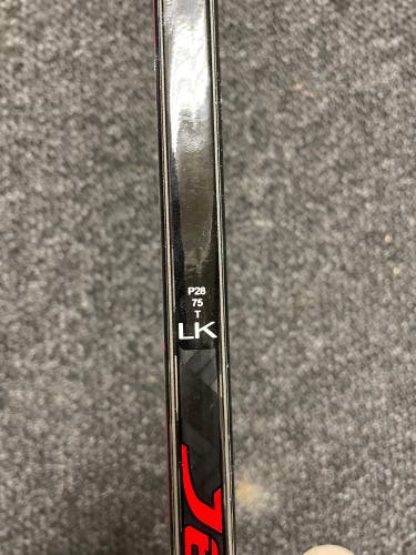 Senior Right Handed P28 Pro Stock Jetspeed Team Hockey Stick