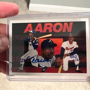 Upper Deck Hank Aaron Autographed Hero’s Card 982/2500