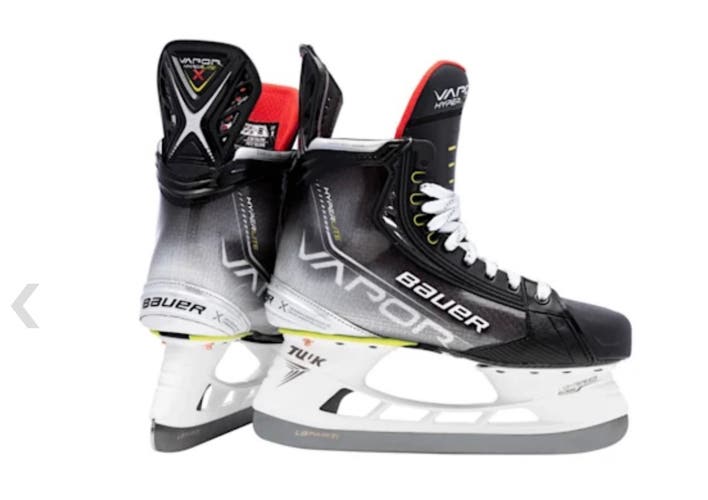 New Bauer Regular Width Pro Stock Size 9.5 Vapor Hyperlite Hockey Skates