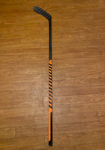 Intermediate Left Hand W28  Covert QR5 Pro Hockey Stick