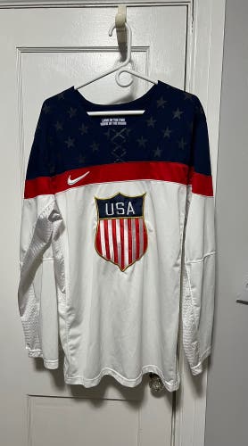 USA hockey jersey