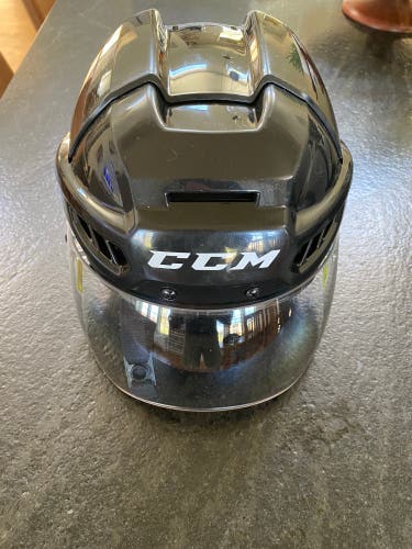 Used  CCM  FL500 Helmet