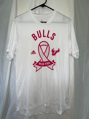 USF FOOTBALL TEAM ISSUED WHITE BREAST CANCER AWARENESS T-SHIRT *NEW*