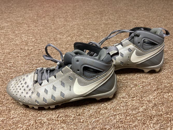 Nike Hurricane- Youth 2Y Cleats