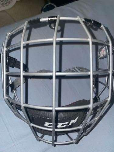 Medium CCM Full Cage FM580