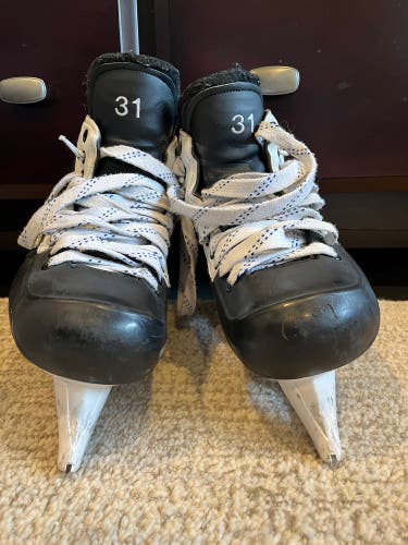 Used True Wide Width Size 10 Pro Custom Hockey Skates