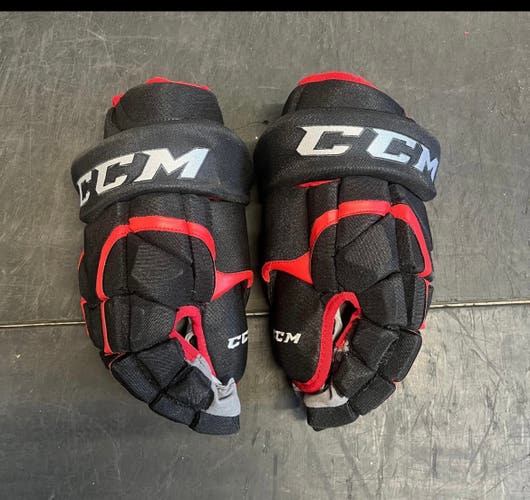 New CCM 15" Chicago Pro Stock Gloves (210101875) (HG12XP1CHI)