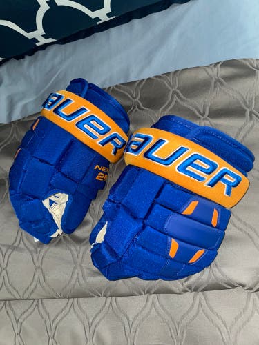 Bauer 13" Pro Stock Nexus 2N Gloves