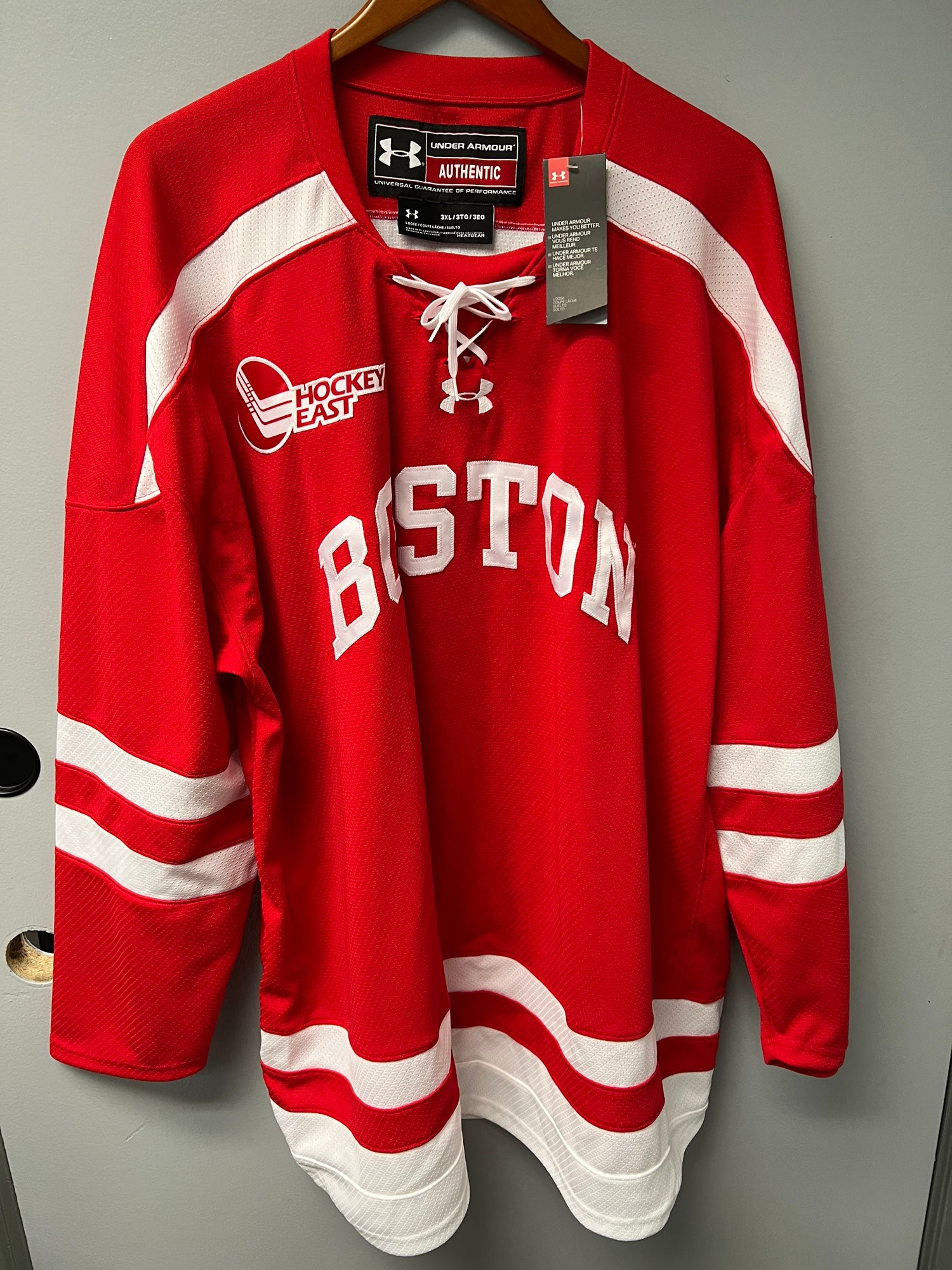 Mens Under Armour wht Boston University Terriers Hockey Jersey