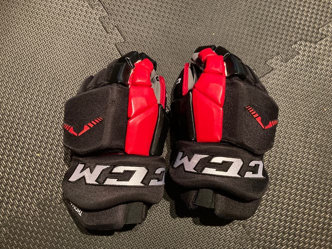 CCM 13" Pro Stock HG42PP Gloves