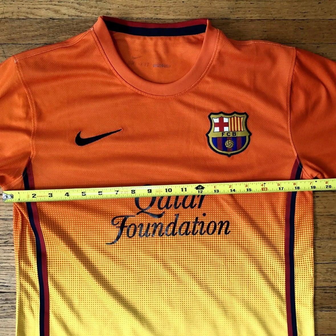 Authentic FCB Barcelona Nike Jersey Orange Unicef Soccer Football Mens  Large NWT