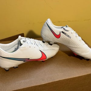 White Unisex Molded Cleats Nike Mercurial Vapor Cleats