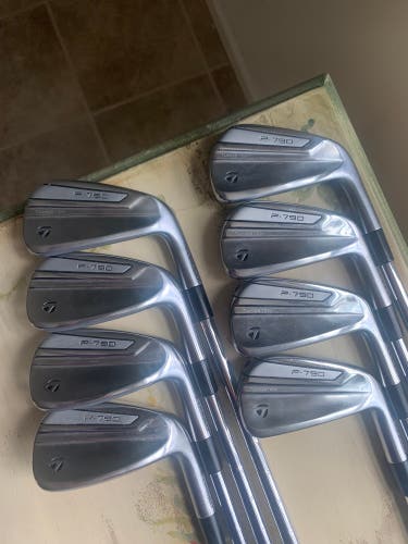 Men's Right Handed Extra Stiff Flex Steel Shaft P790 Iron Set