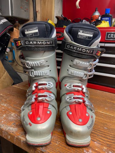 Used Men's Alpine Touring Endorphin Ski Boots Medium Flex