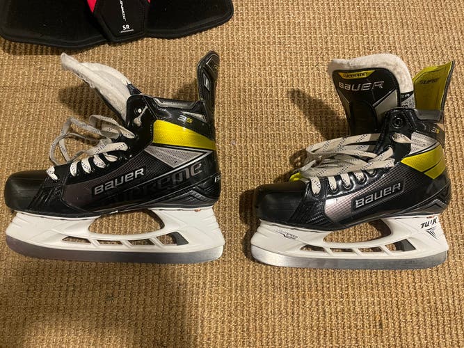 Used Bauer Supreme 3S Skates | 8.5 Fit 1