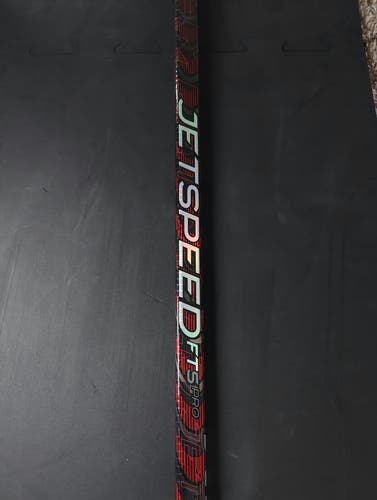 CCM JetSpeed FT5 Pro Hockey Stick P28 RH