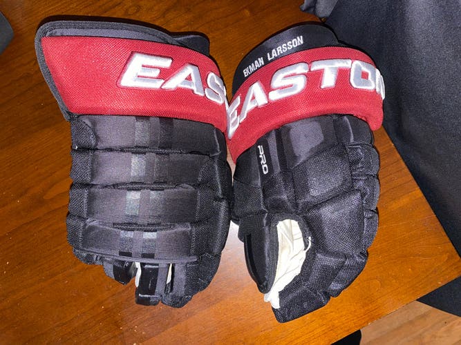 Oliver Ekman Larsson Easton 14" Pro Gloves Brand New