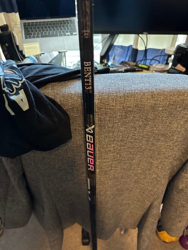 New Right Handed Pro Stock Nexus Sync Hockey Stick