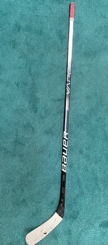 Senior Used Right Handed Bauer Vapor Hyperlite Hockey Stick P92