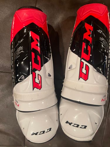 CCM  Jetspeed FT4 pro Shin Pads 13”