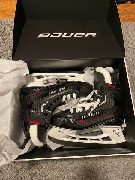 Bauer Supreme Mach サイズ13 黒赤 Ковзани хокейні Bauer Supreme Mach Intermediate Ice Hockey Skates