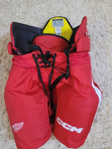 Red Wings Senior Medium CCM HPTKXP Hockey Pants Pro Stock