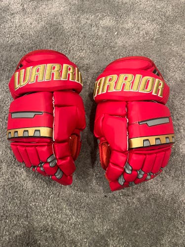 Warrior 14" Pro Stock Alpha DX Pro Gloves