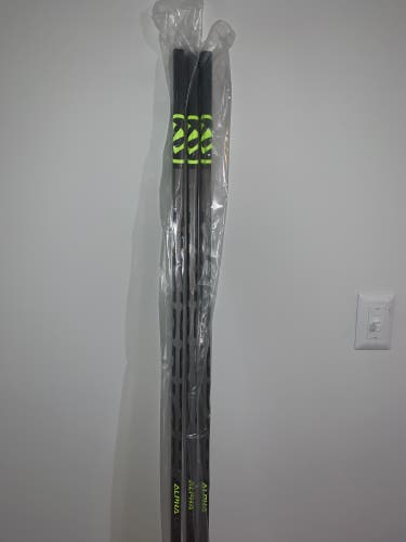 New Left Hand Alpha Lx 20 Hockey Sticks