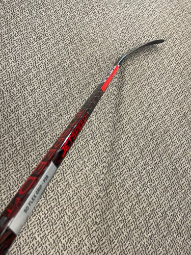CCM Jetspeed FT5 50 flex P28 curve left hand stick
