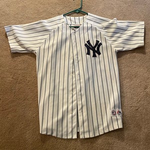 Derek Jeter Yankees Jersey