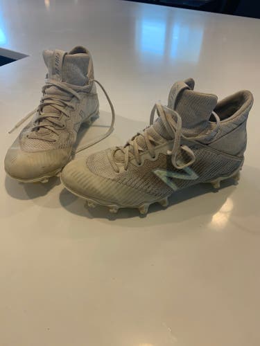 White Men's Size 8.0 (Women's 9.0) Mid Top Freeze