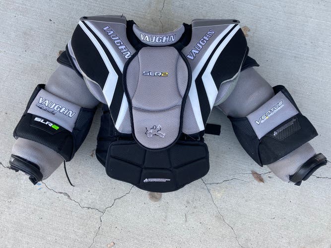 Vaughn slr2 pro carbon goalie chest protector