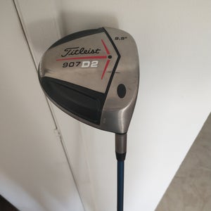 Used Men's Right Handed Titleist 907 D2