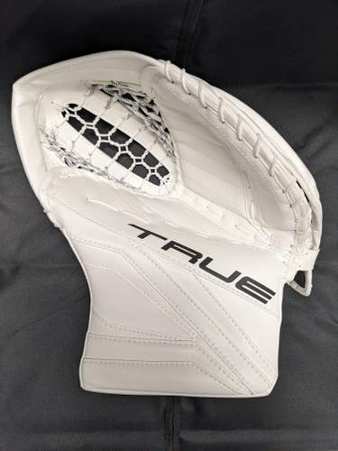 New True Regular L12.2 goalie catcher glove
