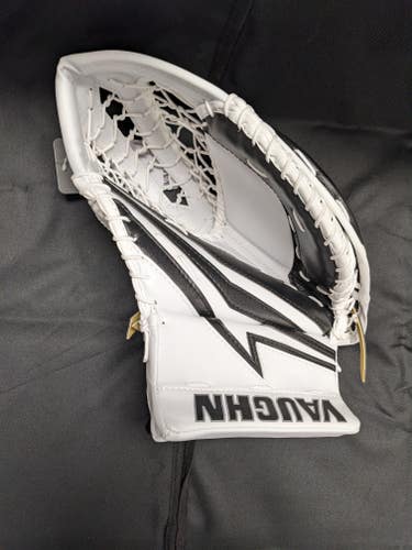 New Vaughn Regular Velocity V9 intermediate catcher goalie glove
