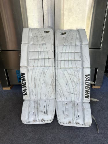 Vaughn Velocity V7 Goalie Leg Pads