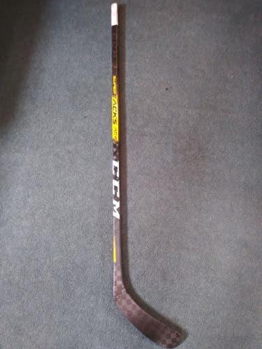 CCM Super Tacks AS2 Pro - RH/P92/65Flex - USED - Pro Stock