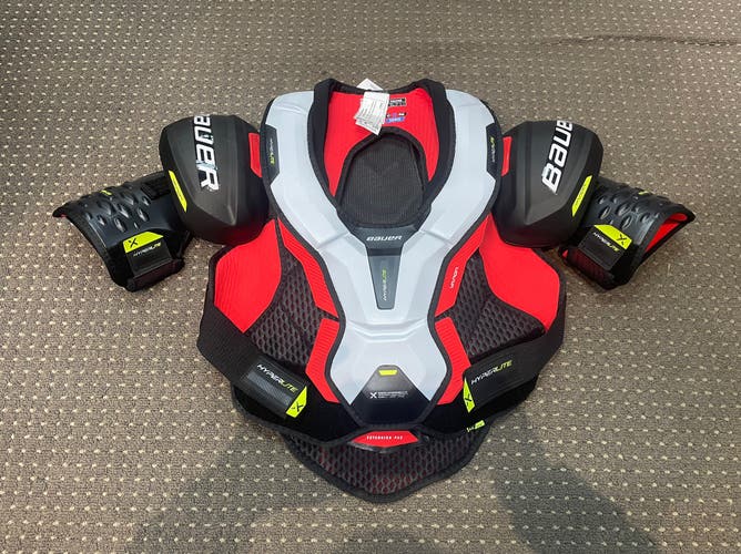 New Large Bauer  Vapor Hyperlite Shoulder Pads